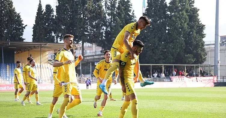 Menemen FK, kupada turladı