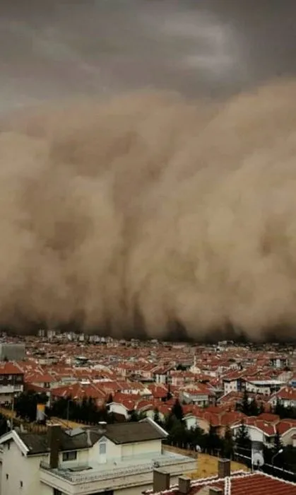 Büyük kum fırtınası neden olur, cb bulutu nedir? Ankara’daki kum fırtınası neden oldu? İşte Ankara Polatlı kum fırtınası son görüntüler izle!