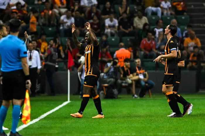galatasaray-hull-citye-yenildi-aslan-ilk-hazirlikta-maglup-1688590085377.jpg