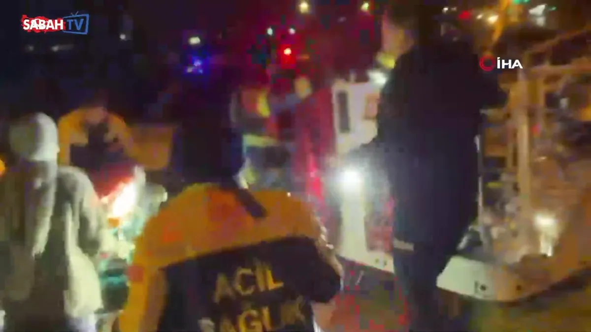 Balıkesir’de yolcu otobüsü devrildi: 3 ölü, 26 yaralı | Video videosunu izle Balıkesir’de yolcu otobüsü devrildi: 3 ölü, 26 yaralı | Video videosunu izle