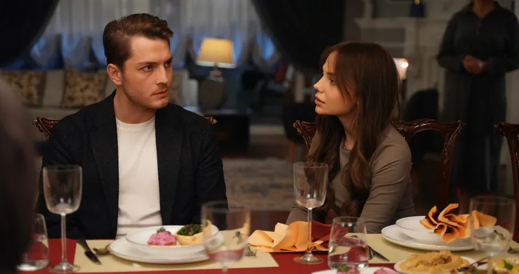 Aynı Yağmur Altında’nın o sahnesi...