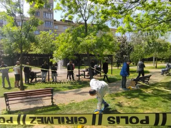 son-dakika-istanbul-atasehirde-kadin-cinayeti-yapma-yapma-diye-ciglik-atmis-1651842667511.jpg