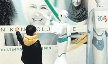 Türkiye’nin refakatçi robotu ‘Ro-B’ gördüğü kişiyi unutmuyor