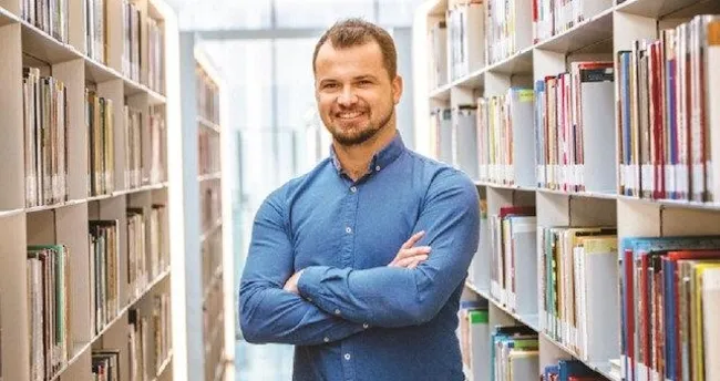 Dezenformasyon alanında uzman Jones: “Resmi İsrail hesaplarının dezenformasyon yaydığını gördük” Dezenformasyon alanında uzman Jones: “Resmi İsrail hesaplarının dezenformasyon yaydığını gördük”