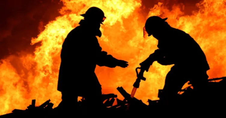 Meksika’da rafineride yangın!