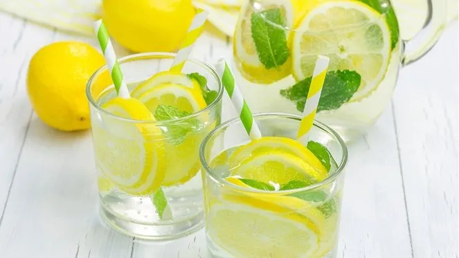 Limonlu su faydalı mıdır?