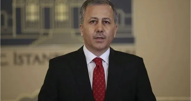 Bakan Yerlikaya açıkladı: Evlat nöbetinin bin 462’nci gününde bir örgüt mensubu daha annesine kavuştu Bakan Yerlikaya açıkladı: Evlat nöbetinin bin 462’nci gününde bir örgüt mensubu daha annesine kavuştu