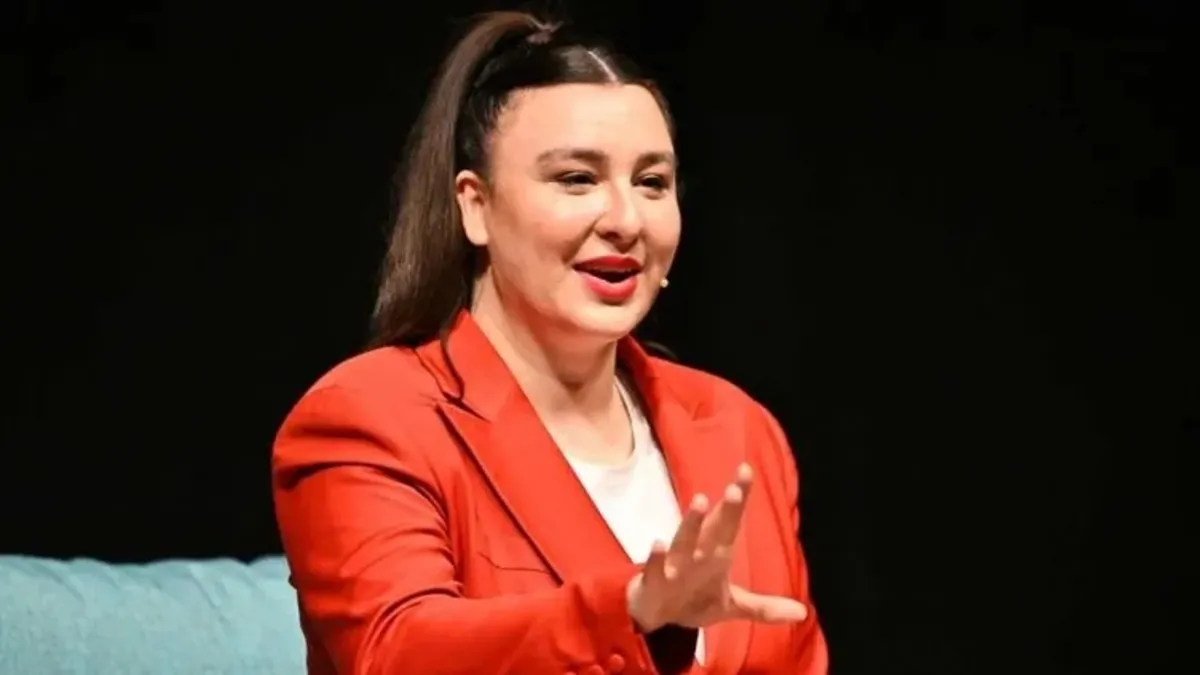 Komedyen Yasemin Sakallıoğlu’ndan şaşırtan itiraf! ‘Salonlar dolacak mı’ stresinden… – Galeri Komedyen Yasemin Sakallıoğlu’ndan şaşırtan itiraf! ‘Salonlar dolacak mı’ stresinden… – Galeri