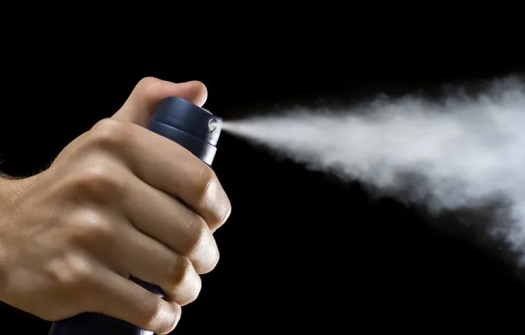 Roll - on mu yoksa deodorant mı? Bakın ter kokusunu bitiren hangisiymiş...