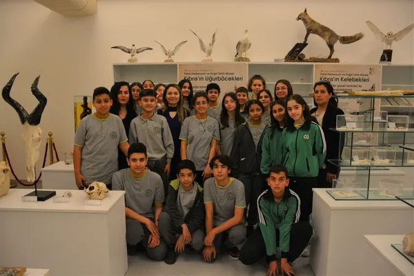 ogrenciler-sanat-kultur-ve-bilimin-gucuyle-tanistilar-1683188050654.jpg