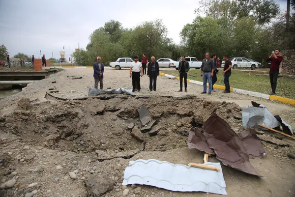 Azerbaycan'dan son dakika haberi: Ermenistan 3 bölgeye saldırdı! İşte toplam 22 şehidin olduğu bölgede son durum