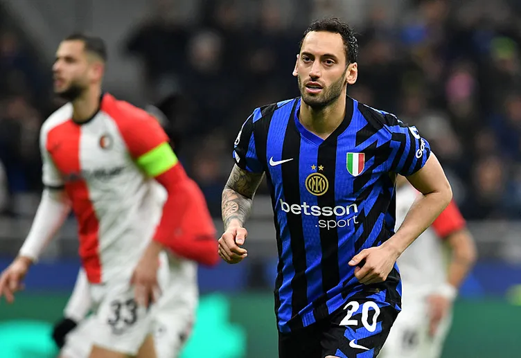 Son dakika haberi: Hakan Çalhanoğlu’na dev talip! Yıldız futbolcunun kararı belli oldu...