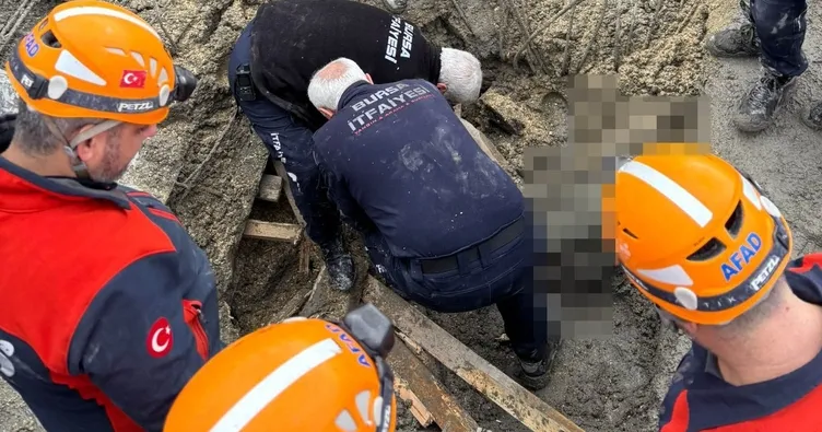 Beton kalıp çöktü: 1 işçi öldü