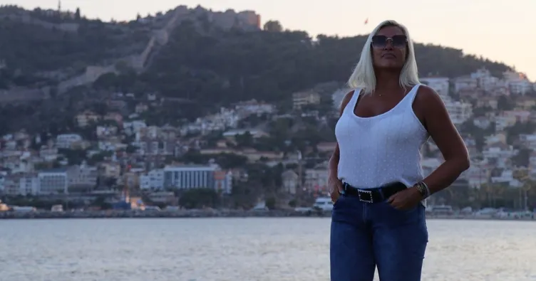 Danimarkalı hemşire Alanya aşığı oldu