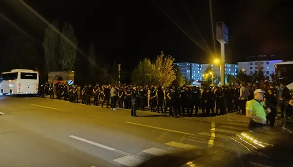 bingolde-trafik-kazasi-universite-ogrencisi-hayatini-kaybetti-1727545199239.jpg