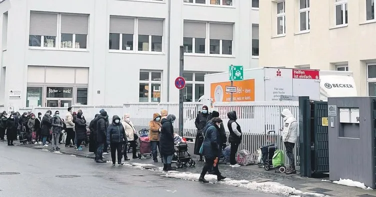 Kuyruktaki yaşlılar içimi acıtıyor