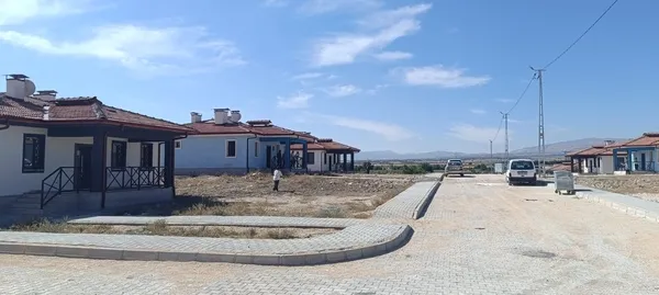 elazigda-12-deprem-konutu-hak-sahiplerine-teslim-edildi-1790171653924.jpg