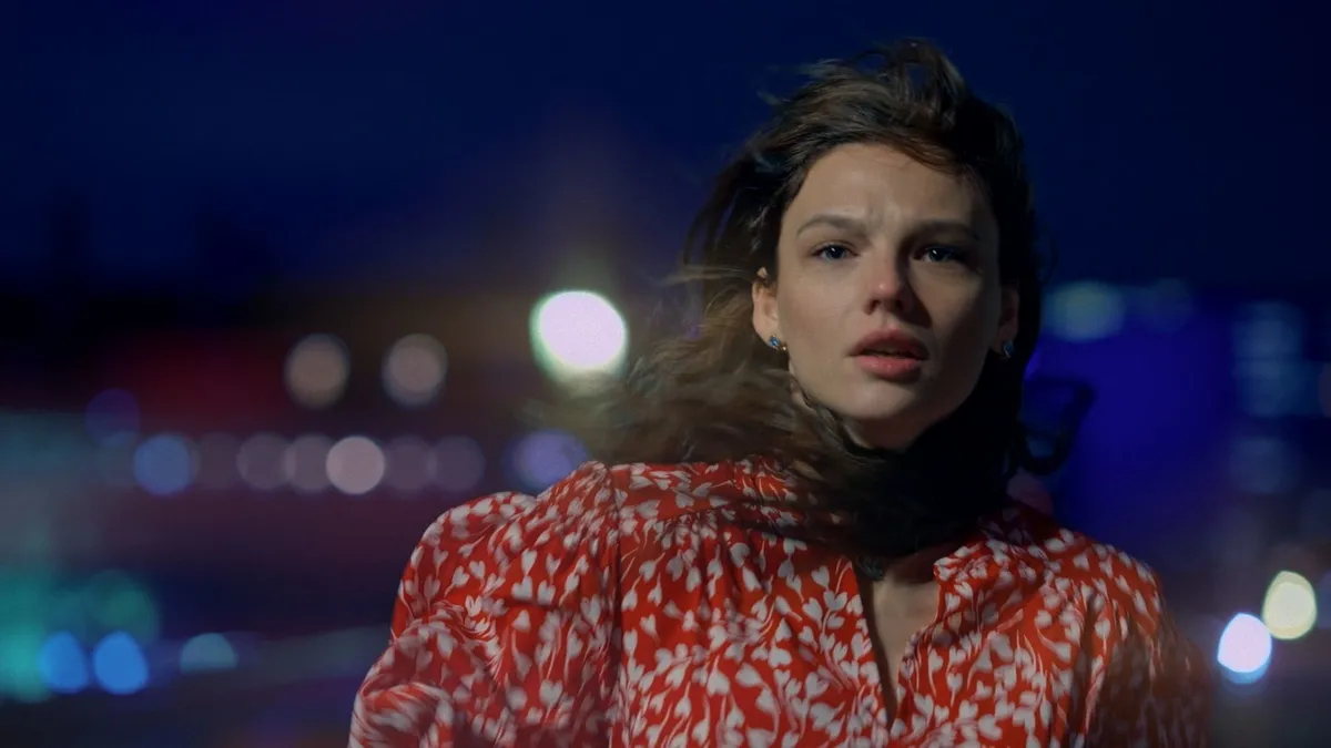 atv’nin yeni dizisi ‘Aynı Yağmurun Altında’nın ilk tanıtımı yayınlandı! atv’nin yeni dizisi ‘Aynı Yağmurun Altında’nın ilk tanıtımı yayınlandı!