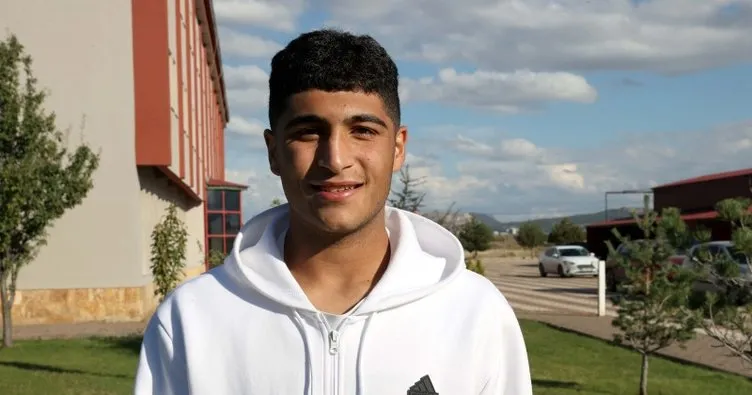 Sivasspor’un genç yeteneği Yunus Emre Konak, takımın vazgeçilmezi olmak istiyor