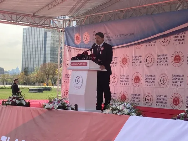 adalet-bakani-tunctan-yeni-anayasa-aciklamasi-ilk-4-madde-tartisilamaz-1728907491647.jpg