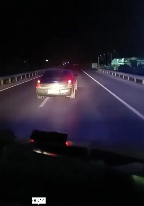 SON DAKİKA... Türkiye bu görüntüyü konuşmuştu: Antalya’da ambulansa yol vermeyen sürücü hakkında karar!