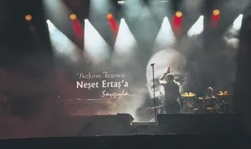 Manga’dan Neşet Ertaş’a saygı duruşu #kirsehir Manga’dan Neşet Ertaş’a saygı duruşu #kirsehir