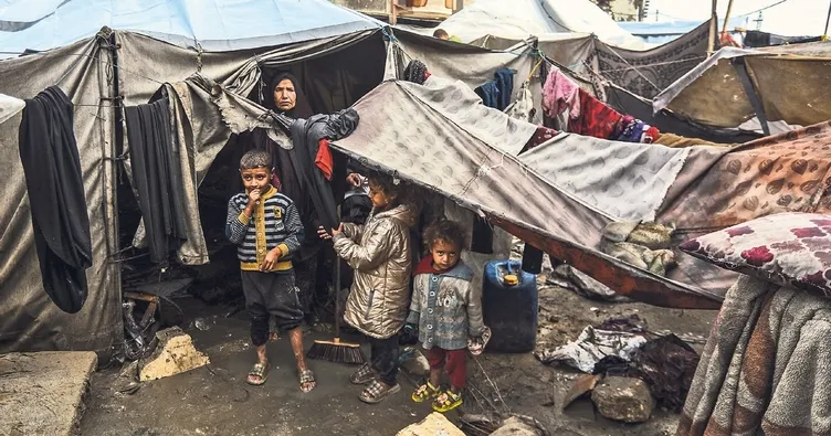 Gazzelilerin çilesi bitmiyor: Kan ağlıyoruz