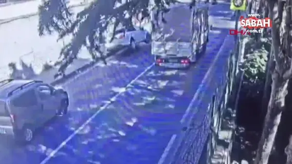 İstanbul'da makas atan sürücünün sebep olduğu kaza anı kamerada | Viedo