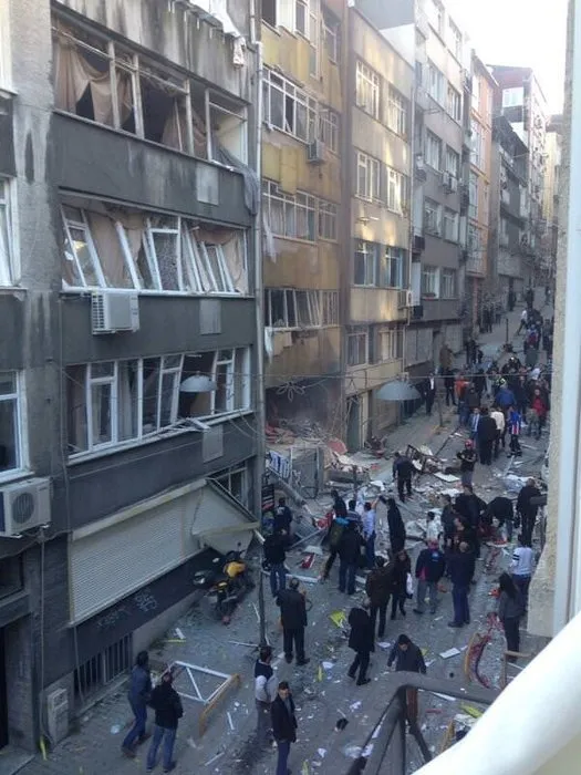 Taksim’de şiddetli patlama