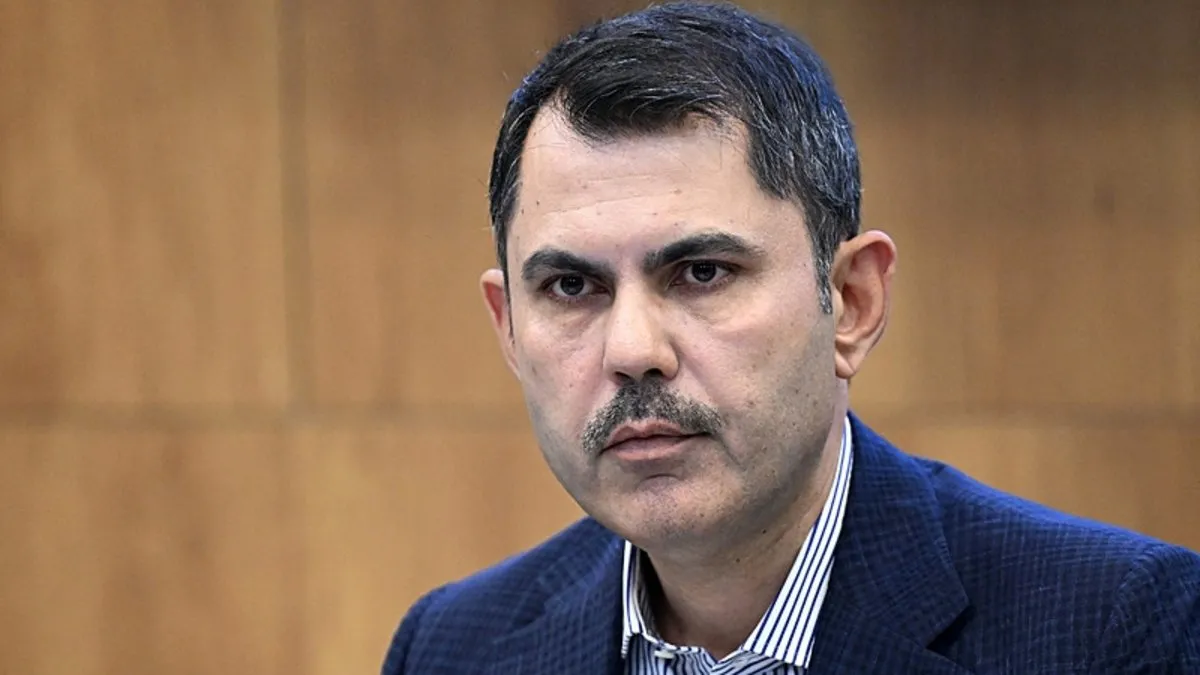 Bakan Kurum, yeni bakan yardımcılarını deprem bölgesinde görevlendirdi