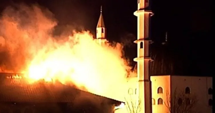 İsveç’te cami yakıldı!