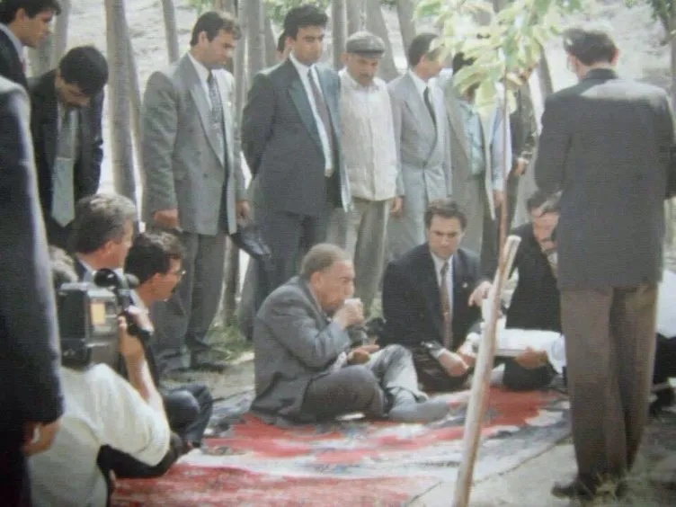 Alparslan Türkeş'in vefatının 21. yıldönümü! İşte Türkeş'in hiç görmediğiniz fotoğrafları
