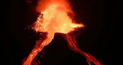 İspanya’nın La Palma Adası’na lav yağıyor