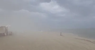Vatandaşlar sahilde zor anlar yaşadı! Fırtına ortalığı birbirine kattı: İşte o anlar