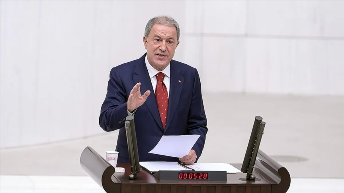 Hulusi Akar'dan terörsüz Türkiye hedefinde net mesaj: Silahları bırakın örgütü feshedin
