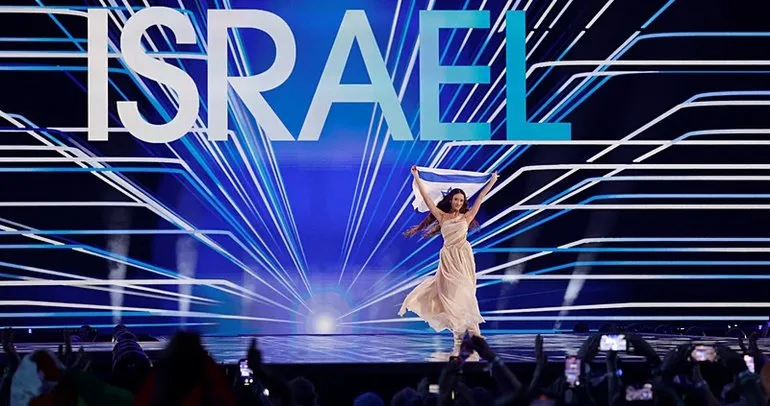Eurovision finaline damga vuran anlar! İsrailli şarkıcı sahnede yuhalandı