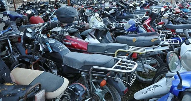 Yediemin Deposu Motosiklet Hurdaligina Dondu Egeli Sabah Haberleri