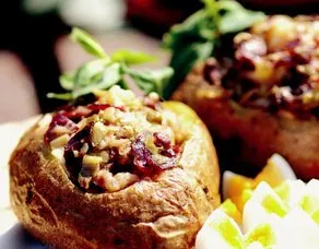 Mangalda Pastırmalı Kumpir