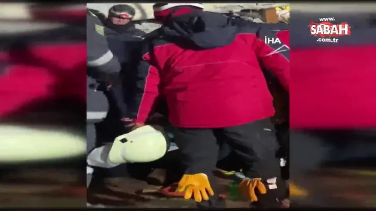 96. saatte mucize kurtuluş! 1,5 yaşındaki Sela bebek ve ailesi böyle kurtarıldı | Video