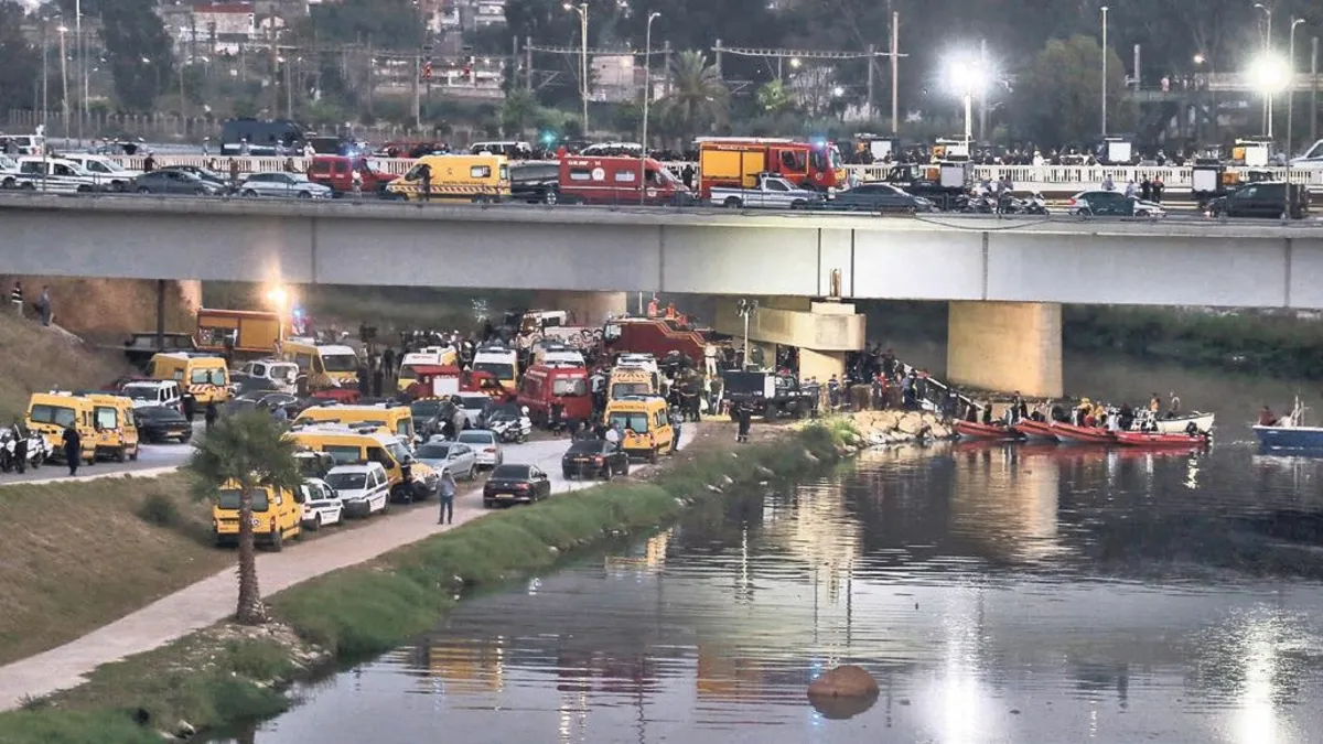 Cezayir'de Korkunç Otobüs Kazası: 18 Kişi Hayatını Kaybetti, Çok Sayıda Yaralı Var!