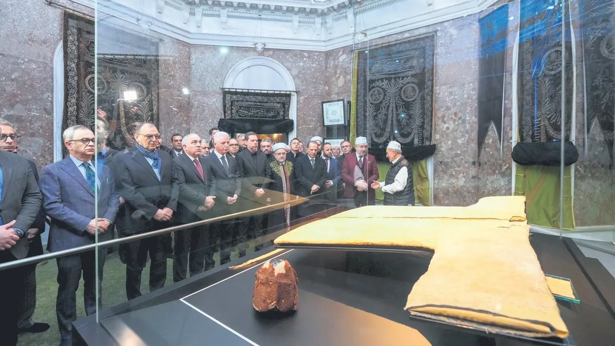 Hırka-i Şerif’e ziyaretçi akını