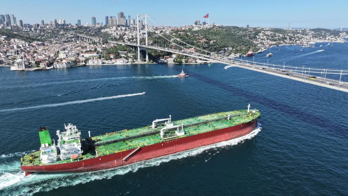 Bakan Uraloğlu rakamlarla açıkladı: Boğazlardan 2 milyona yakın gemi geçti!