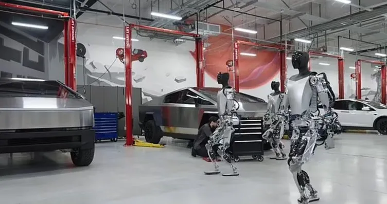 Elon Musk’ın fabrikasında akılalmaz olay: Tesla robotu insana saldırdı, ortalık kan gölüne döndü