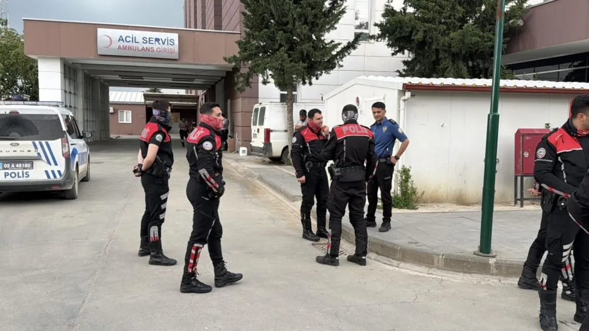 Adıyaman’da baltalı sopalı arazi kavgası: 15 kişi yaralandı Adıyaman’da baltalı sopalı arazi kavgası: 15 kişi yaralandı