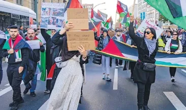 Gösteriler de yasaklanıyor