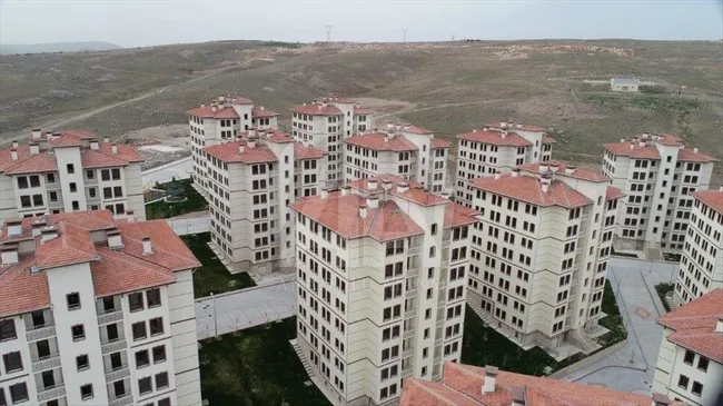 tarihi-sosyal-konut-projesinin-ilk-etabinda-yapilacak-is-yerlerinin-illere-gore-sayilari-belli-oldu-1663229846831.jpg