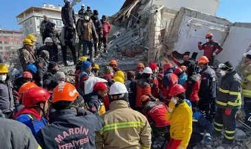 Gaziantep Nurdağı ilçesinde 129 saat sonra 5 kişi canlı olarak kurtarıldı