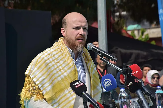 bilal-erdogan-bati-artik-insanligi-yuceltemeyen-bir-bati-1777746431292.jpeg