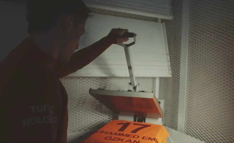 Son dakika: Zaniolo, depremde hayatını kaybeden Muhammet’i unutmadı! Yeni formasını bu sözlerle açıkladı...