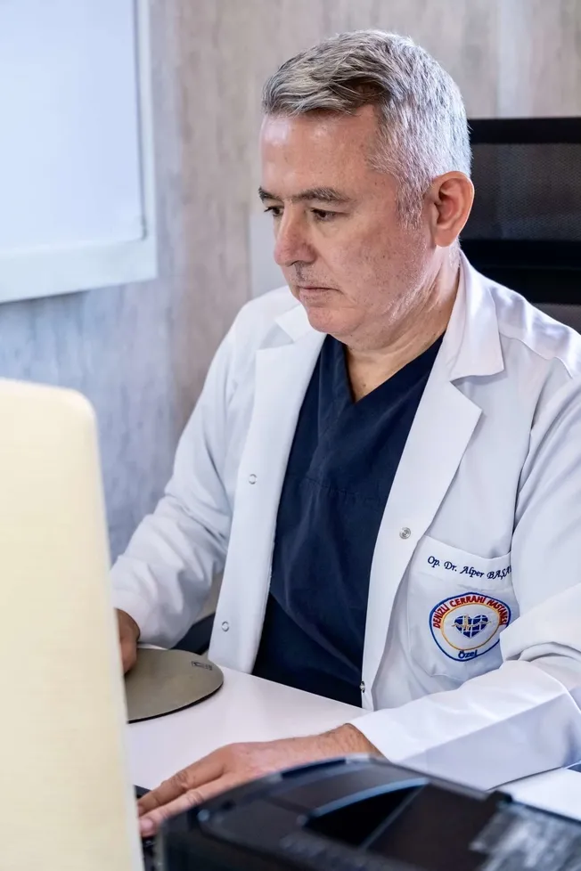 uroloji-uzmani-op-dr-alper-basakci-prostatin-nedenlerini-acikladi-1755867006542.jpg